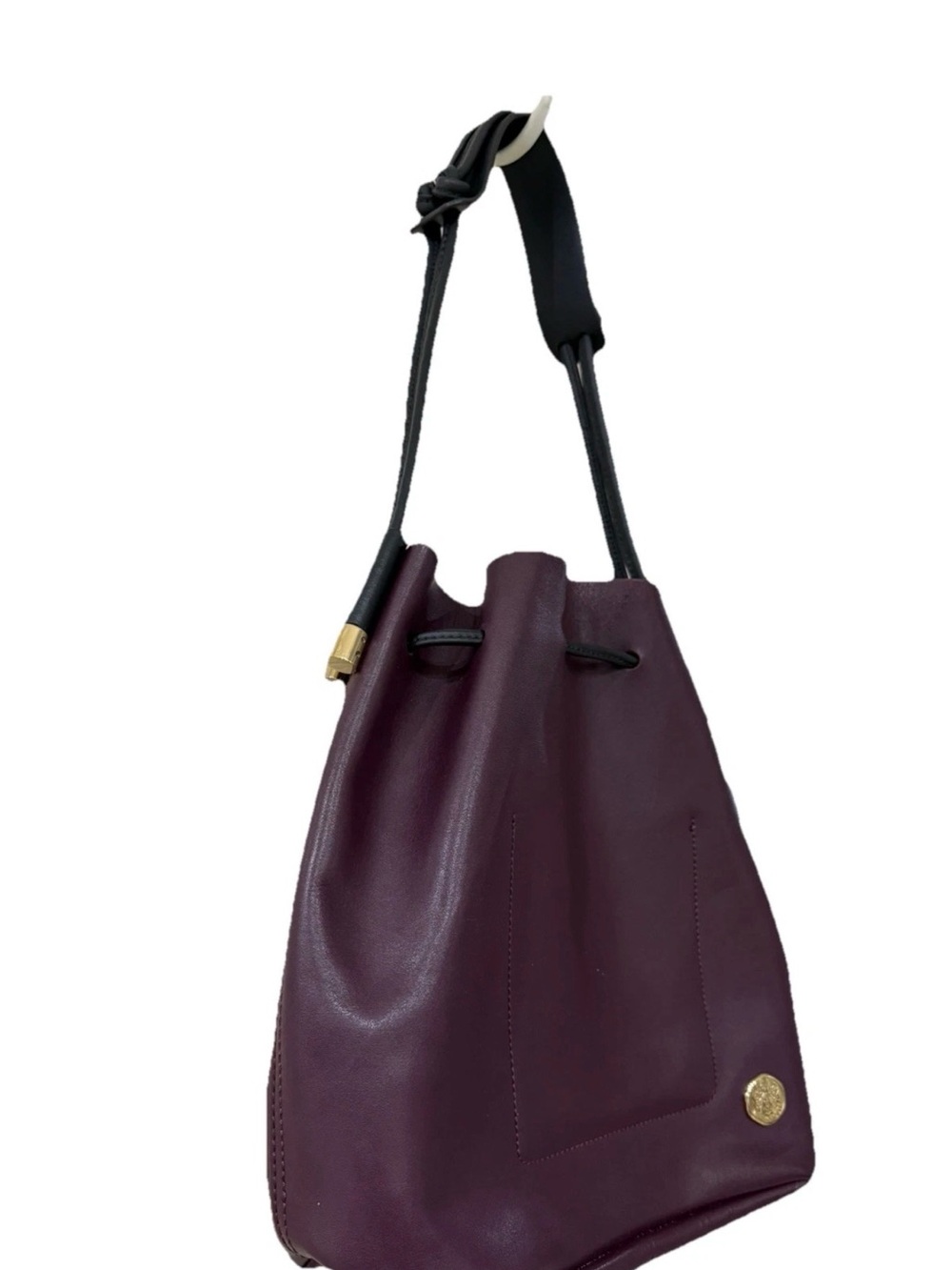 VINCE CAMUTO  LORIN DRAWSTRING  TOTE